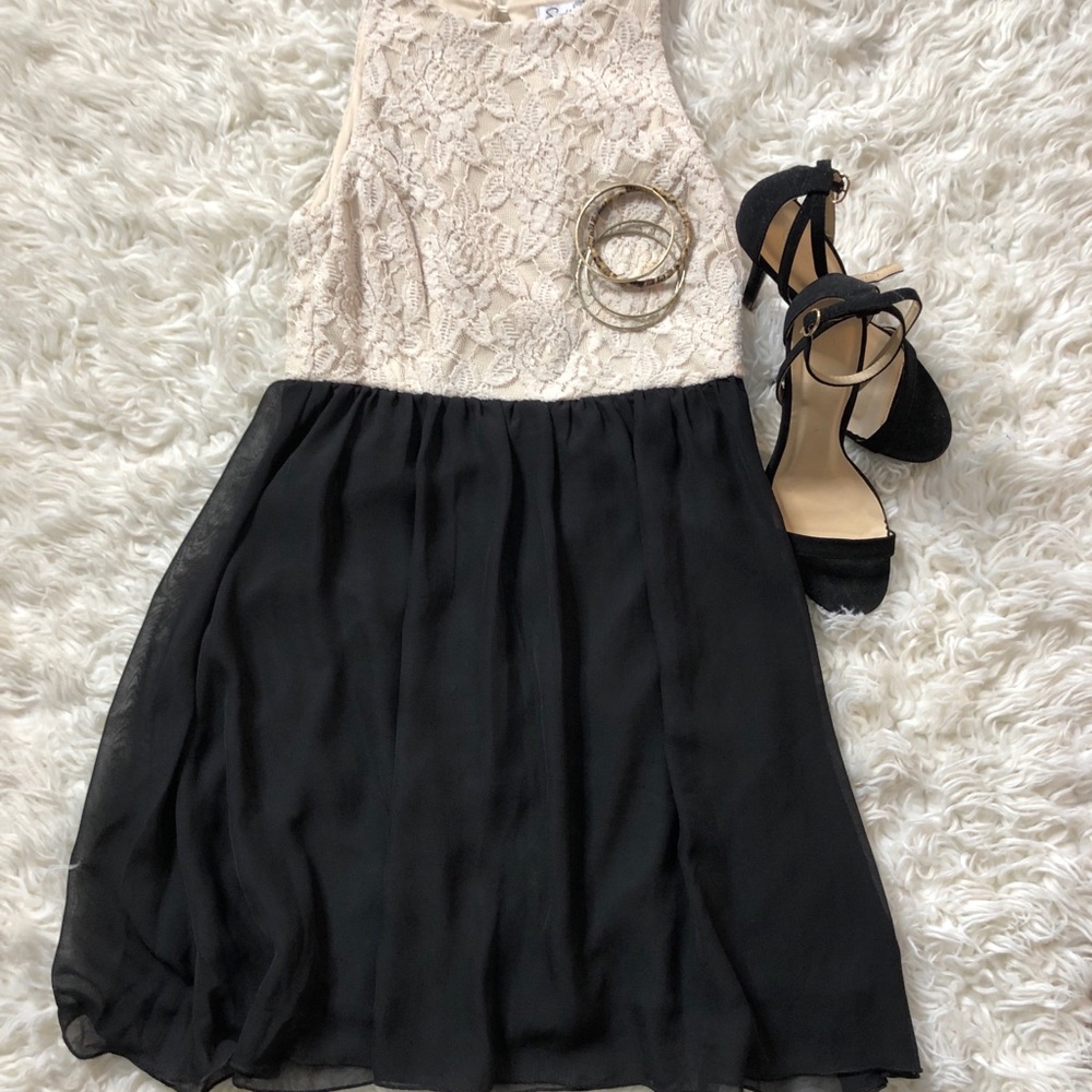 Dress Cream & Black